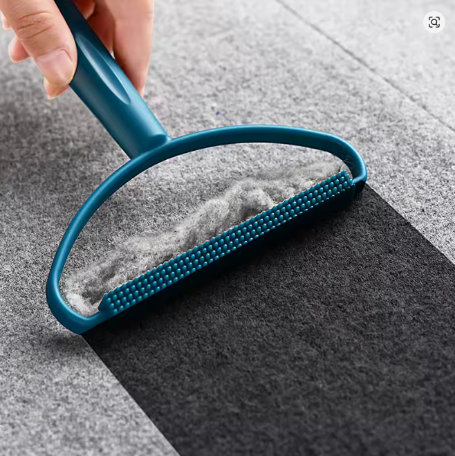 Pet Hair Lint Roller & Fabric Shaver